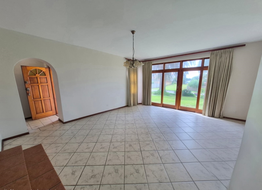 5 Bedroom Property for Sale in Bayview Western Cape